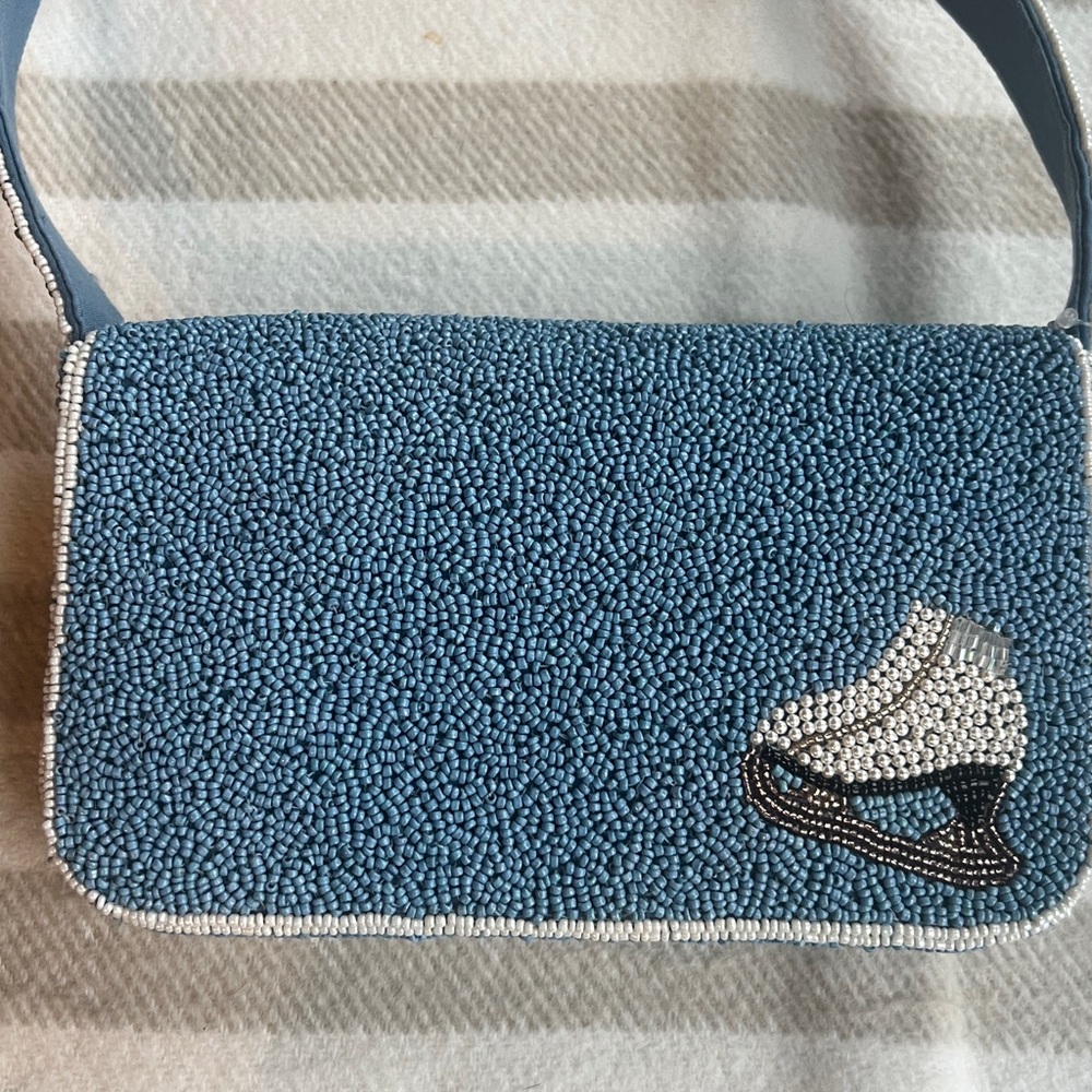 The Fiona Beaded Bag Winter Icon Edition.⛸️🩵☃️🌨️❄️ - Picture 9 of 12